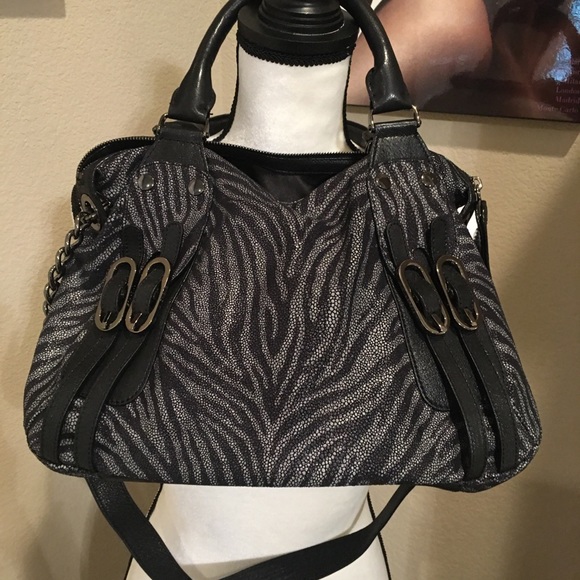 👛👜NWOT - MICHELE SHOULDER BAG - Picture 6 of 11